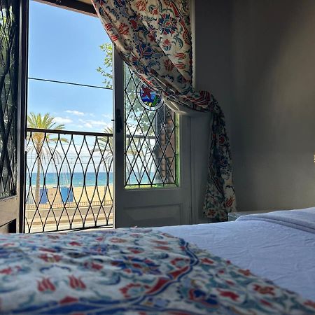 Vilador Beach Hotel Masnou Eksteriør bilde