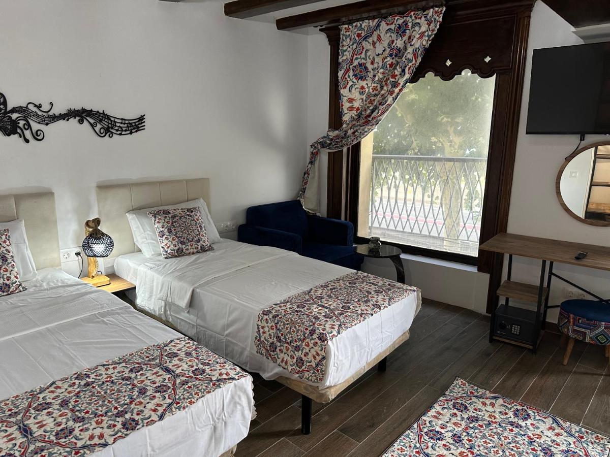 Vilador Beach Hotel Masnou Eksteriør bilde