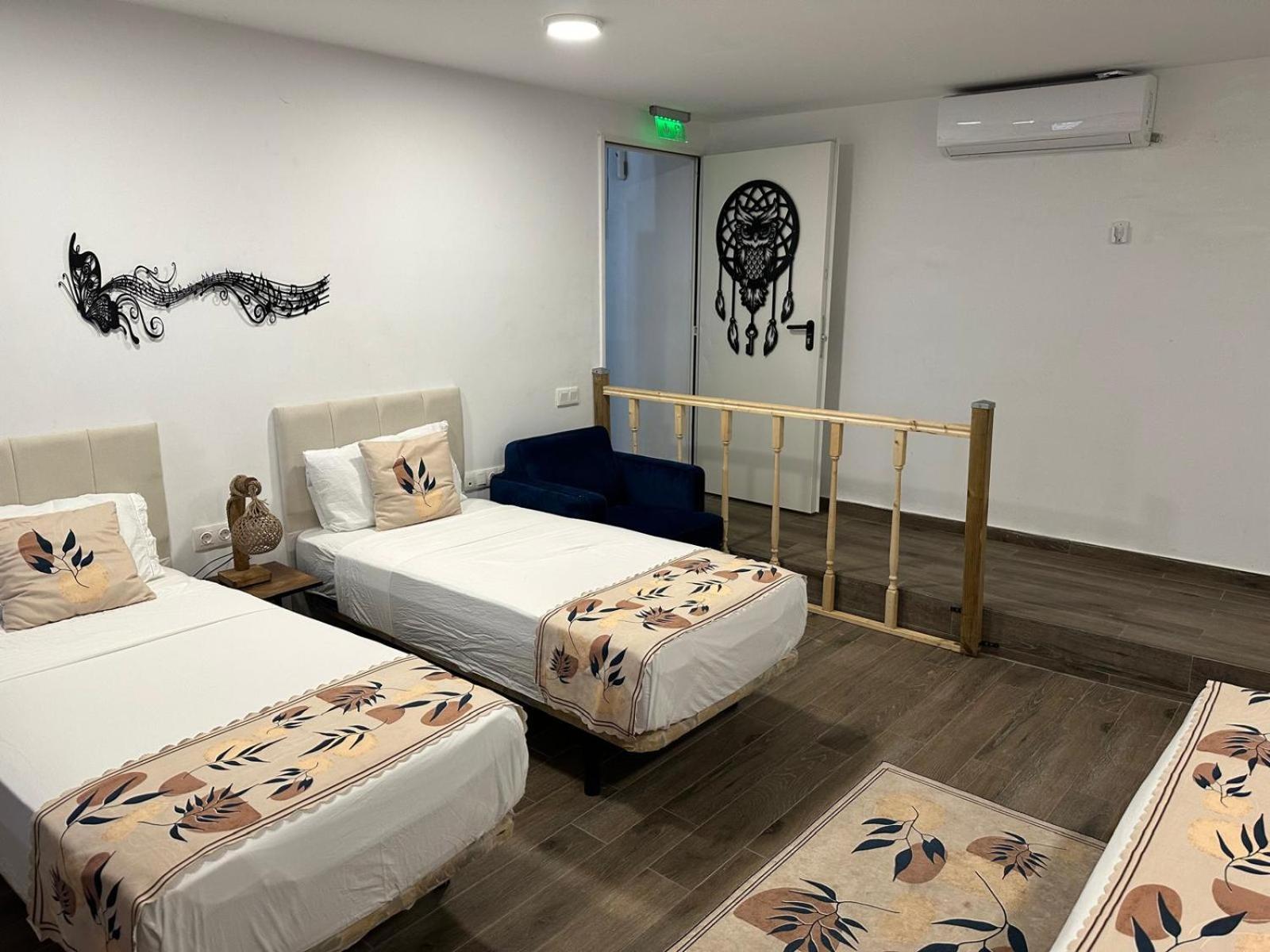 Vilador Beach Hotel Masnou Eksteriør bilde